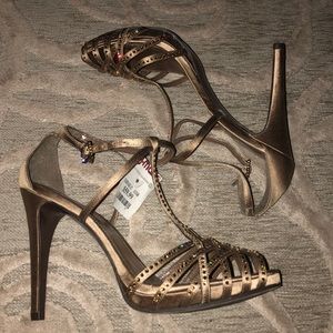 NWT🌷LAUREN BY RALPH LAUREN🌷Taupe satin heels